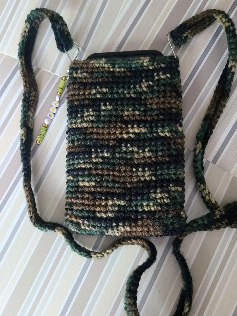 Crochet Crossbody Cell Phone Holder Small Purse Case Crossbody Bag with Charm
